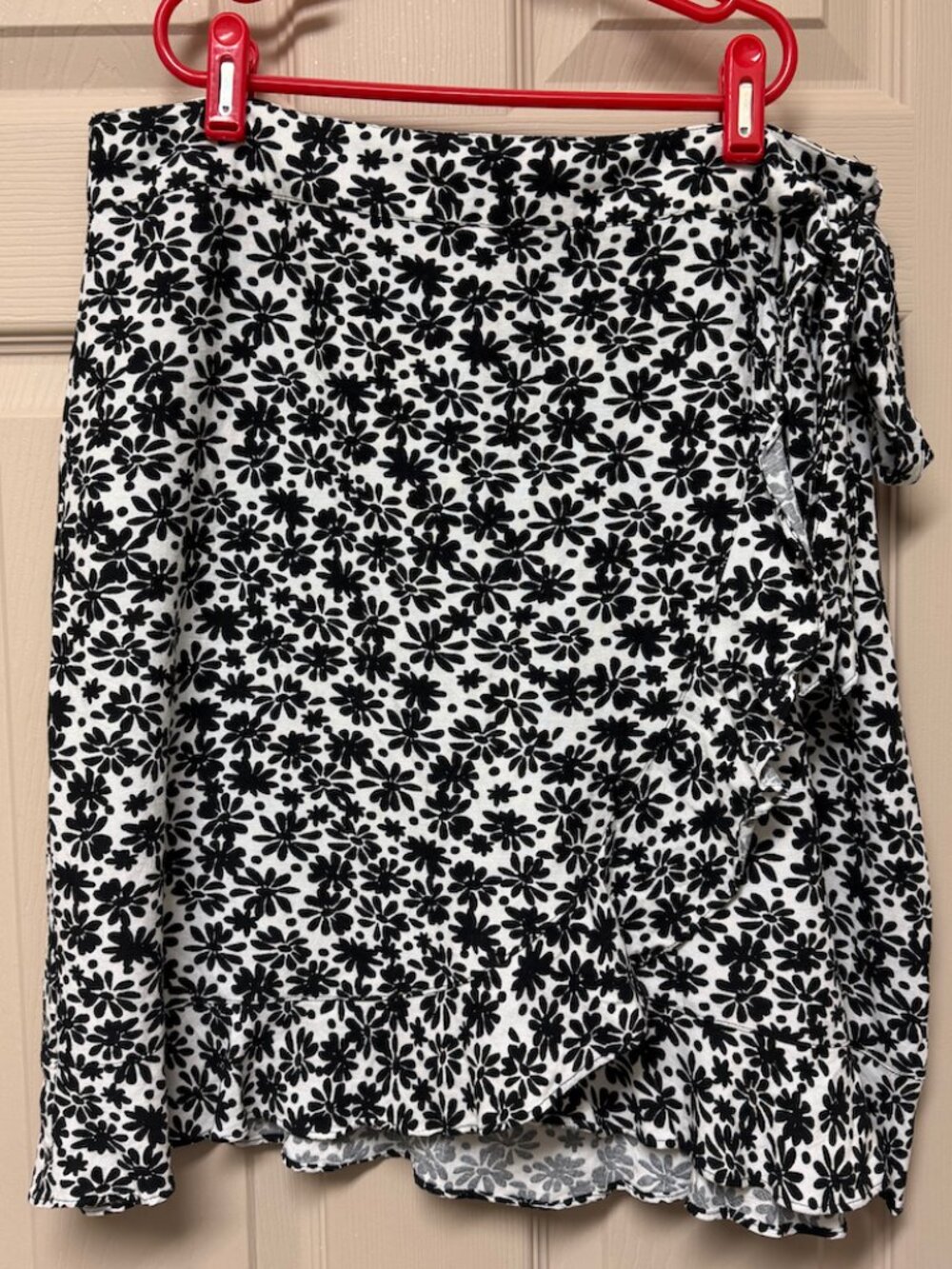 LOFT Black & White Floral Faux Wrap Mini Skirt